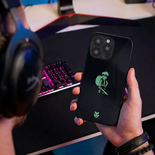 Glass Phone Case Will Minimalistic